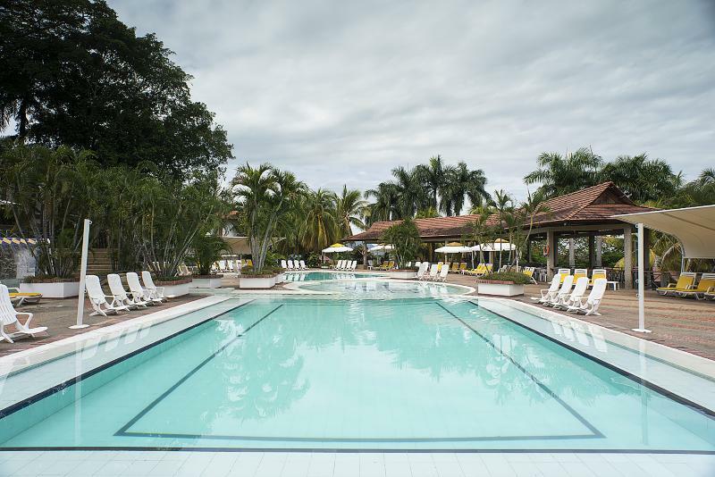 On Vacation Girardot Resort מראה חיצוני תמונה